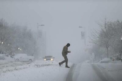 US: Deadly snowstorm heads for Washington