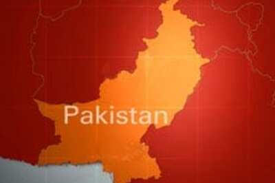 Pak test fires nuclear-capable missile