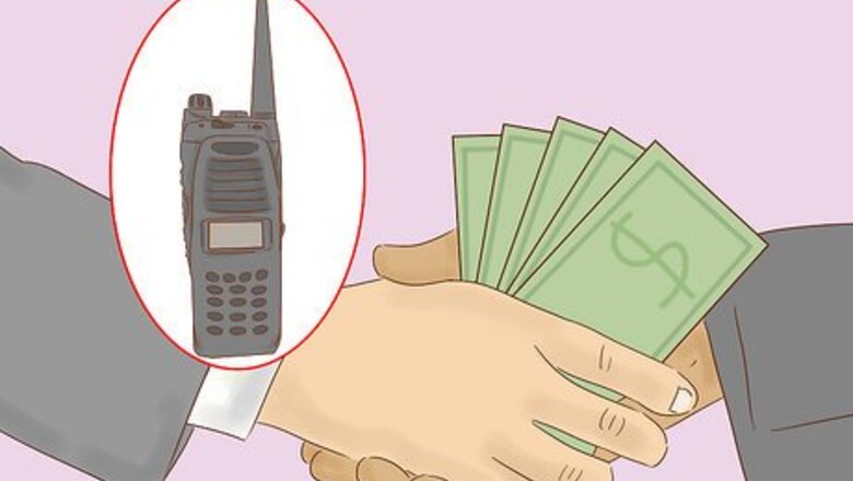 How to Use a Two Way Radio Policy to Protect School Students and Staff