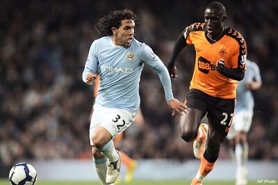 Tevez hat-trick gives Man City 3-0 win