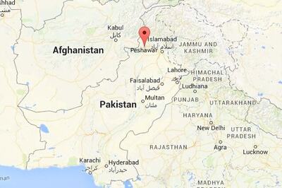 Bomb targeting police kills 11 in northwest Pakistan