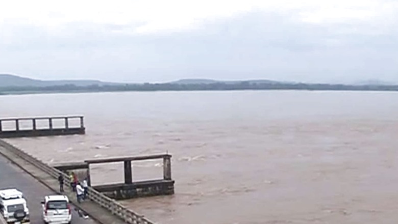 9 Die in Rain-Related Incidents in Odisha; Peak Flood Water to Pass Through Puri on Saturday: Official