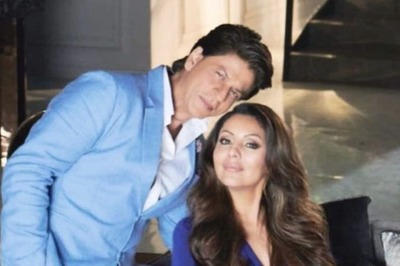 Koffee With Karan 7: Shah Rukh Khan Sneakily Flirts With Gauri and Reminds Us He's King of Romance