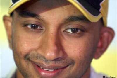 A1GP: Karthikeyan misses podium finish