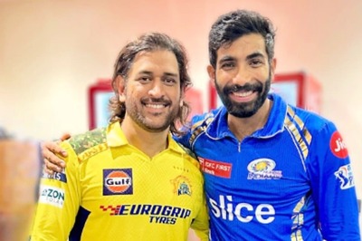 Watch: Jasprit Bumrah Meets MS Dhoni in CSK Dressing Room, Fans Can't Keep Calm