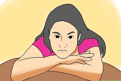 How to Be a Supportive Girlfriend of an American Football Player