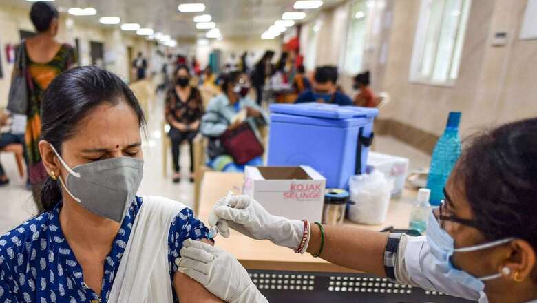 Resumption of Trains in Mumbai Unlikely to Benefit Young Workforce, 2.6% Of Whom Are Fully Vaccinated