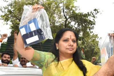 Delhi Excise Policy: BRS Leader Kavitha Quizzed by ED for 10 Hrs on Day 3, Submits Phones to Agency