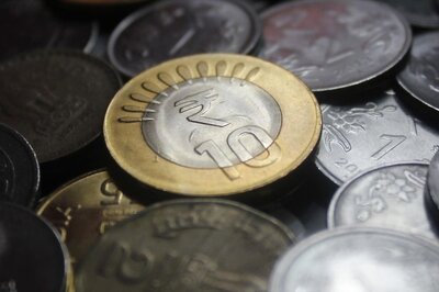 Rupee Hits Record Low of 77.82 Against US Dollar in Early Trade