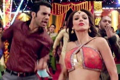 Dolly Ki Doli: Malaika 'Munni' Arora Khan dances to 'Fashion Khatam Mujhpe'; gets Rajkummar Rao grooving as well