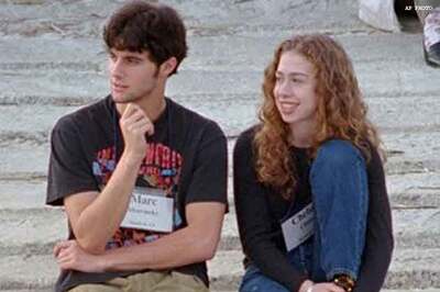 Obama not invited for Chelsea Clinton's wedding