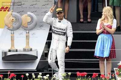Mercedes' Hamilton wins crash-hit British Grand Prix after Rosberg retires