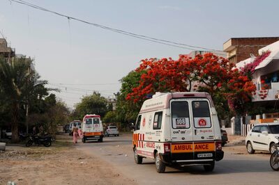 Unable to Pay Ambulance Fare, Man Travels 200 Km by Bus with Son's Body in Bag in West Bengal