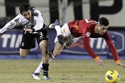 Roma shocked by Siena, Napoli beat Chievo