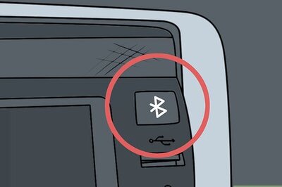 How to Hook Up an iPhone to a Car Stereo