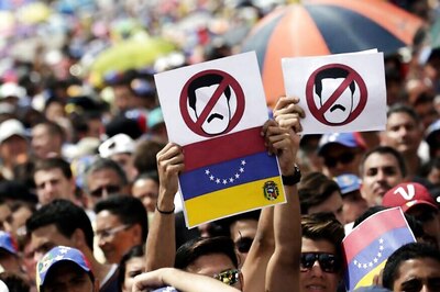 Venezuelans Step up Pressure on Nicolas Maduro With 12-hour Strike