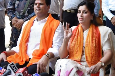 Hanuman Chalisa Row: Court Grants Pre-arrest Bail to MP Navneet Rana, MLA Husband in Second FIR