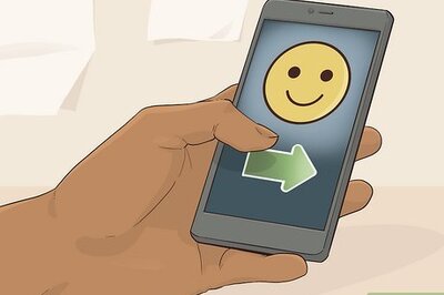 11 Heartwarming Ways to Cheer Up a Girl When She's Sad