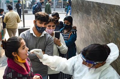 Omicron Symptoms to Watch out For, How to Prepare for This Wave? One of India’s Top Doctors Answers