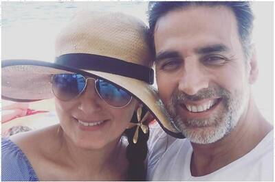 'The Man Makes Me Proud,' Says Twinkle Khanna on Akshay Kumar Pledging Rs 25 crore for Coronavirus Relief