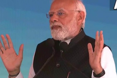 PM Narendra Modi Says 'Hello' To Mumbai From The Sky; Watch Video