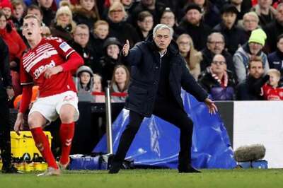 Life's a Beach: Jose Mourinho Complaint Ball is Too Light in FA Cup