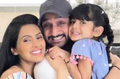 Here's What Harbhajan Singh was up to in the Delivery Room When Geeta Basra Gave Birth to Baby Boy