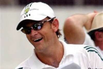Gilchrist plans to play on past WC
