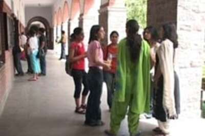 DU teacher accused of 'molesting' US student