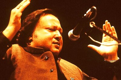 Remembering Nusrat Fateh Ali Khan: His Best Compositions
