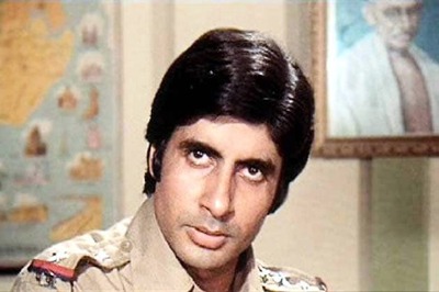 Amitabh Bachchan likes 'Zanjeer' remake trailer, says its 'smashing'