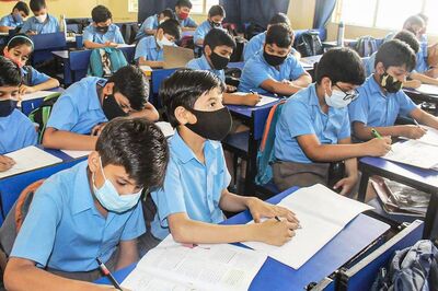 UP Government Targets Making 30,000 Smart Schools