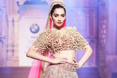 IBFW 2015: Sonam Kapoor turns Varanasi bride for Abu Jani-Sandeep Khosla