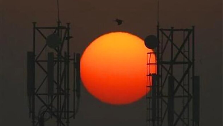 India to sell phone airwaves worth Rs 20,000 crore