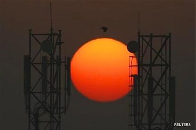 India to sell phone airwaves worth Rs 20,000 crore