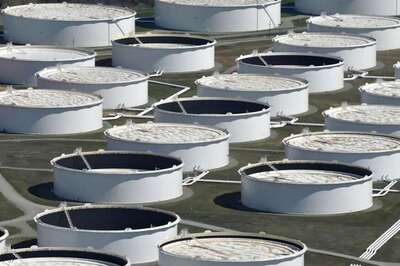 This is How the Govt is Planning to Deal With Weak Rupee, Iran Oil Sanctions