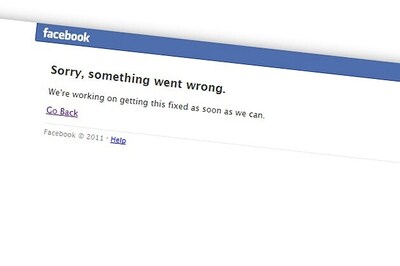 Facebook goes down, users worried