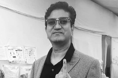 Happy Birthday Prasoon Joshi: Most Memorable Bollywood Songs of the Lyricist