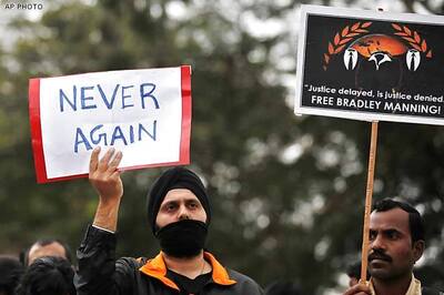 Delhi braveheart's mother collapses