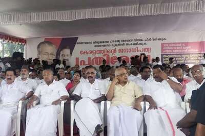 In Rare Show of Unity, Kerala CM & Leader of Oppn Jointly Stage Protest against Citizenship Act
