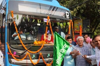 Delhi Transport Minister Flags off Bus on New Route, Full Details Inside