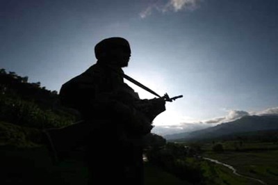 Pakistan Resorts to Firing, Shelling of Mortars along International Border in J&K's Poonch, Kathua