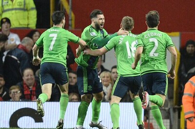EPL: Austin header gives Southampton 1-0 win at Manchester United
