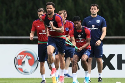 Spurs Defender Kyle Walker Completes Manchester City Move