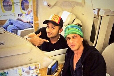 Snapshot: Honey Singh poses with Shah Rukh Khan and Kapil Sharma, shares photos on Twitter