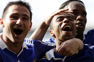 Chelsea ruthless as Anelka helps gun down Arsenal