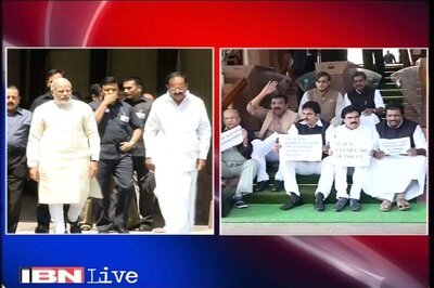 Rahul slams Modi over CM Chandy being asked to stay away from official function