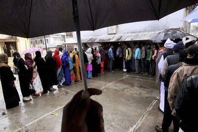 Notice to Cong candidate for getting clicked while voting