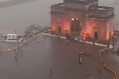 Mumbai Rains: Waterlogging Videos Go Viral as Citizens Struggle to Get By