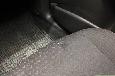 How to Remove Grease and Oil From a Car's Interior
